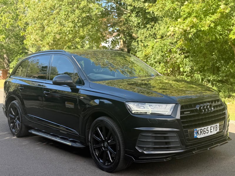 2016 Audi Q7 3.0 TDI V6 S line Tiptronic quattro in black, front right view