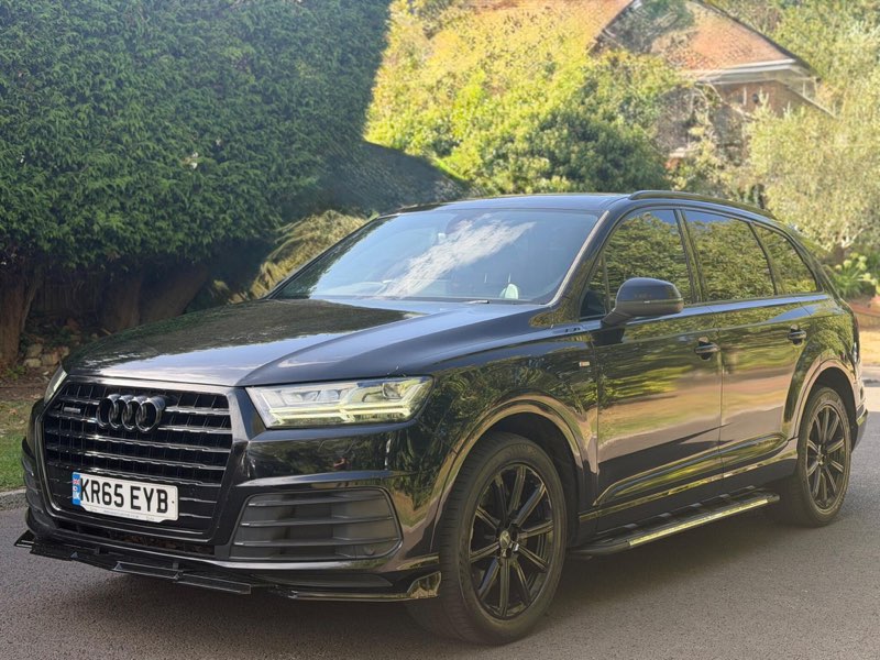 2016 Audi Q7 3.0 TDI V6 S line Tiptronic quattro in black, front left view